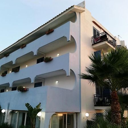 Baia Degli Dei Appartement Giardini-Naxos Buitenkant foto