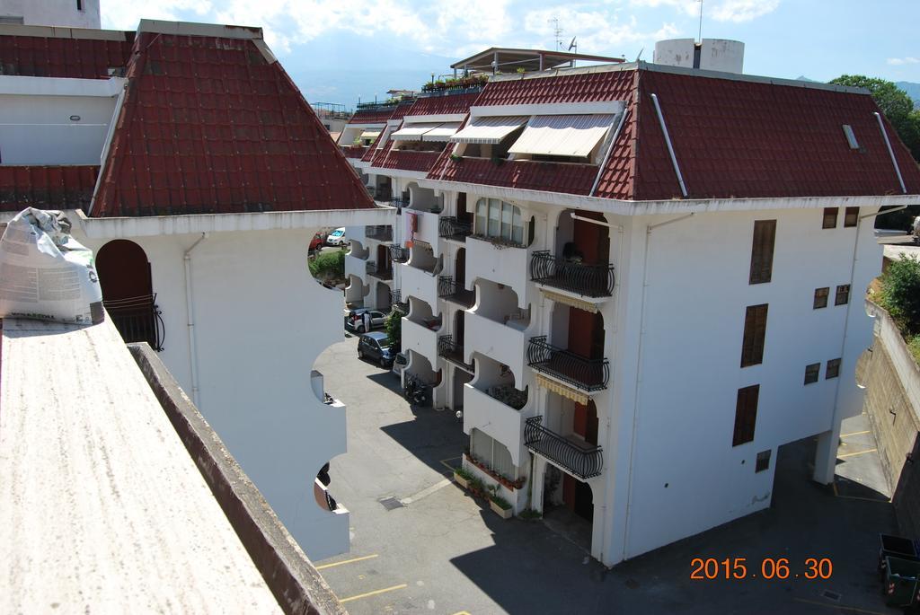 Baia Degli Dei Appartement Giardini-Naxos Kamer foto