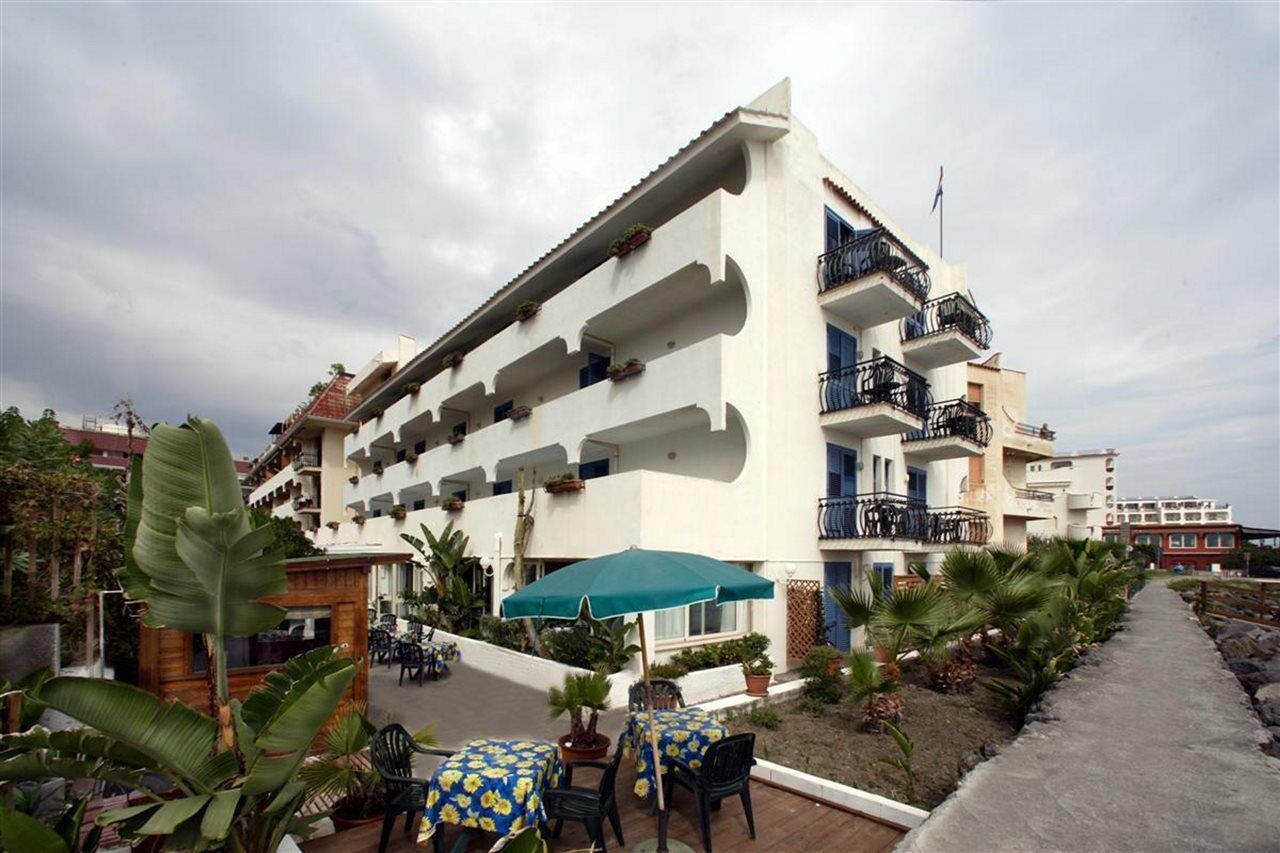Baia Degli Dei Appartement Giardini-Naxos Buitenkant foto
